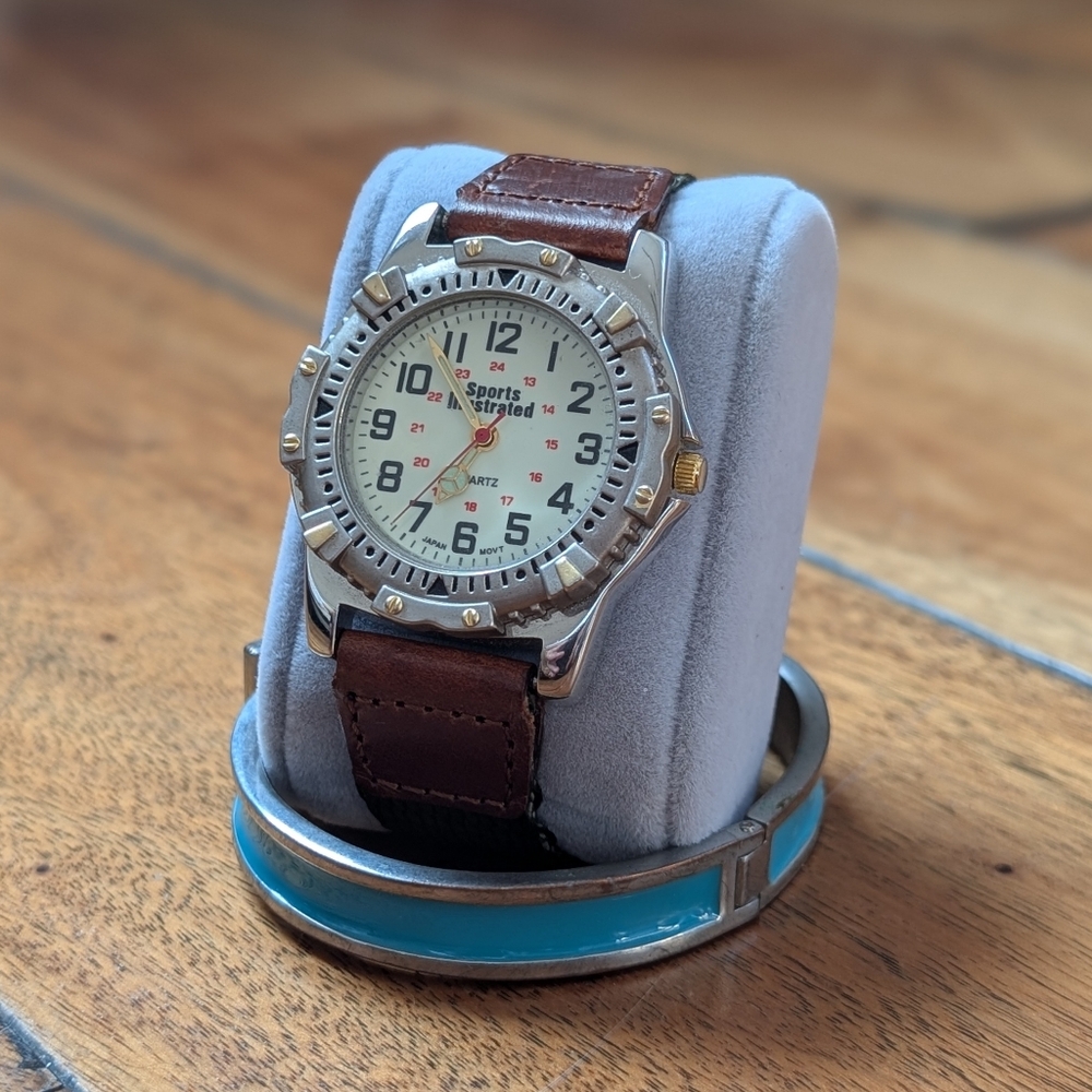 Sports Illustrated Vintage Quartz Watch (OS)